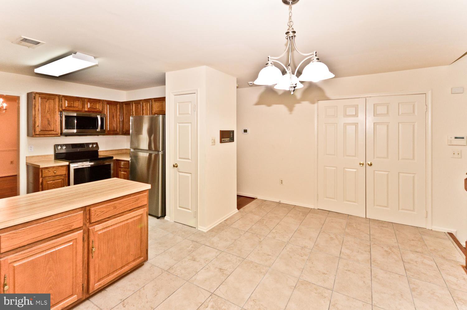 17 Coachlamp Court Silver Spring, MD 20906 - Photo 14 of 42