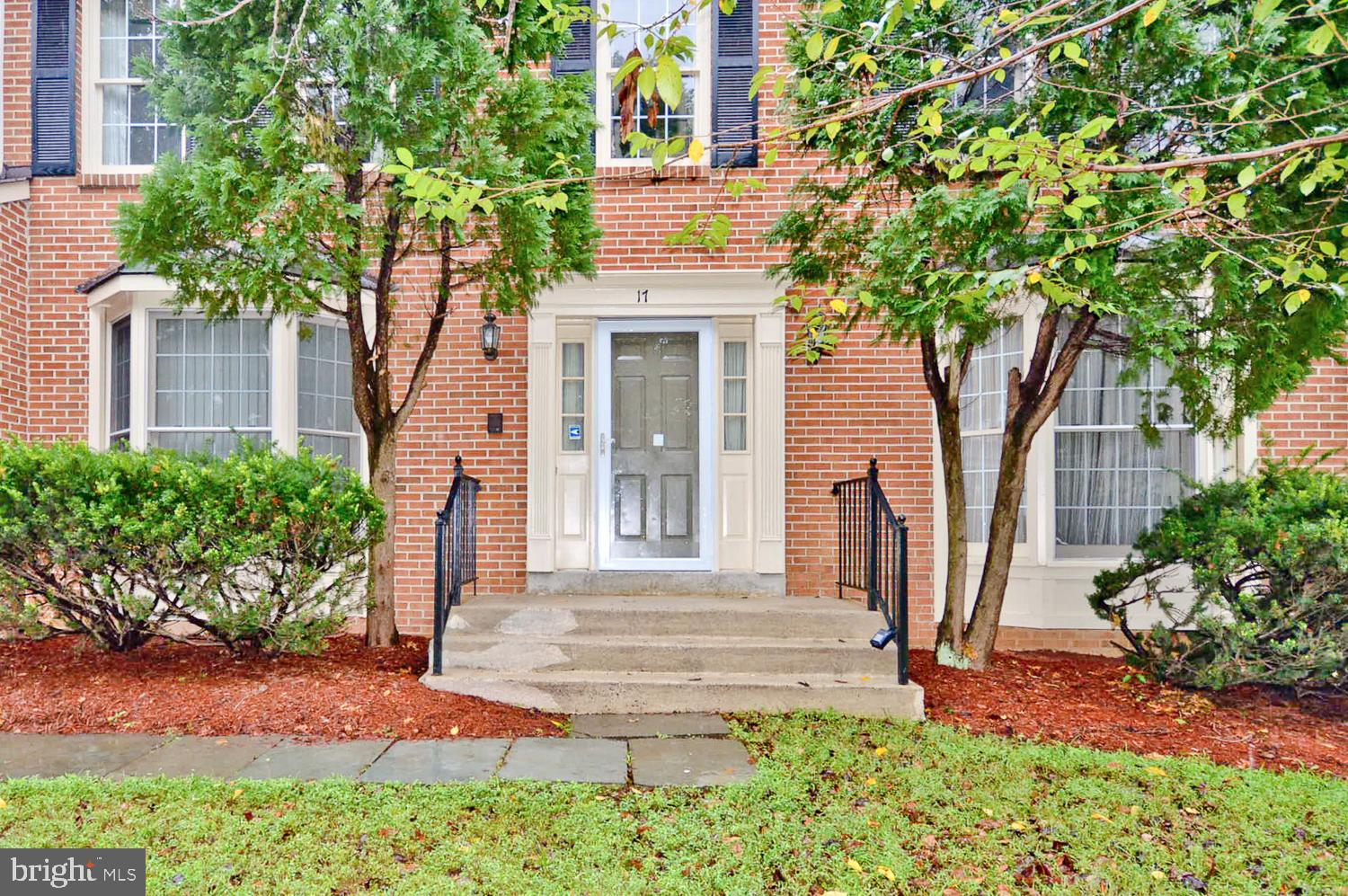 17 Coachlamp Court Silver Spring, MD 20906 - Photo 3 of 42