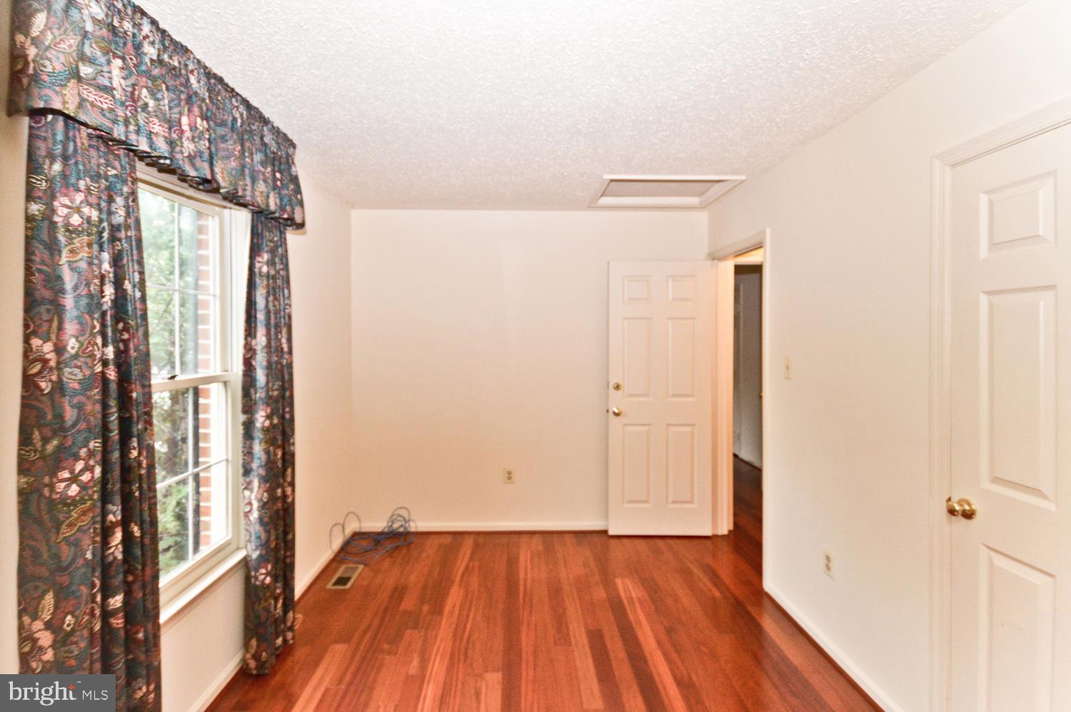 17 Coachlamp Court Silver Spring, MD 20906 - Photo 28 of 42 Bedroom #3