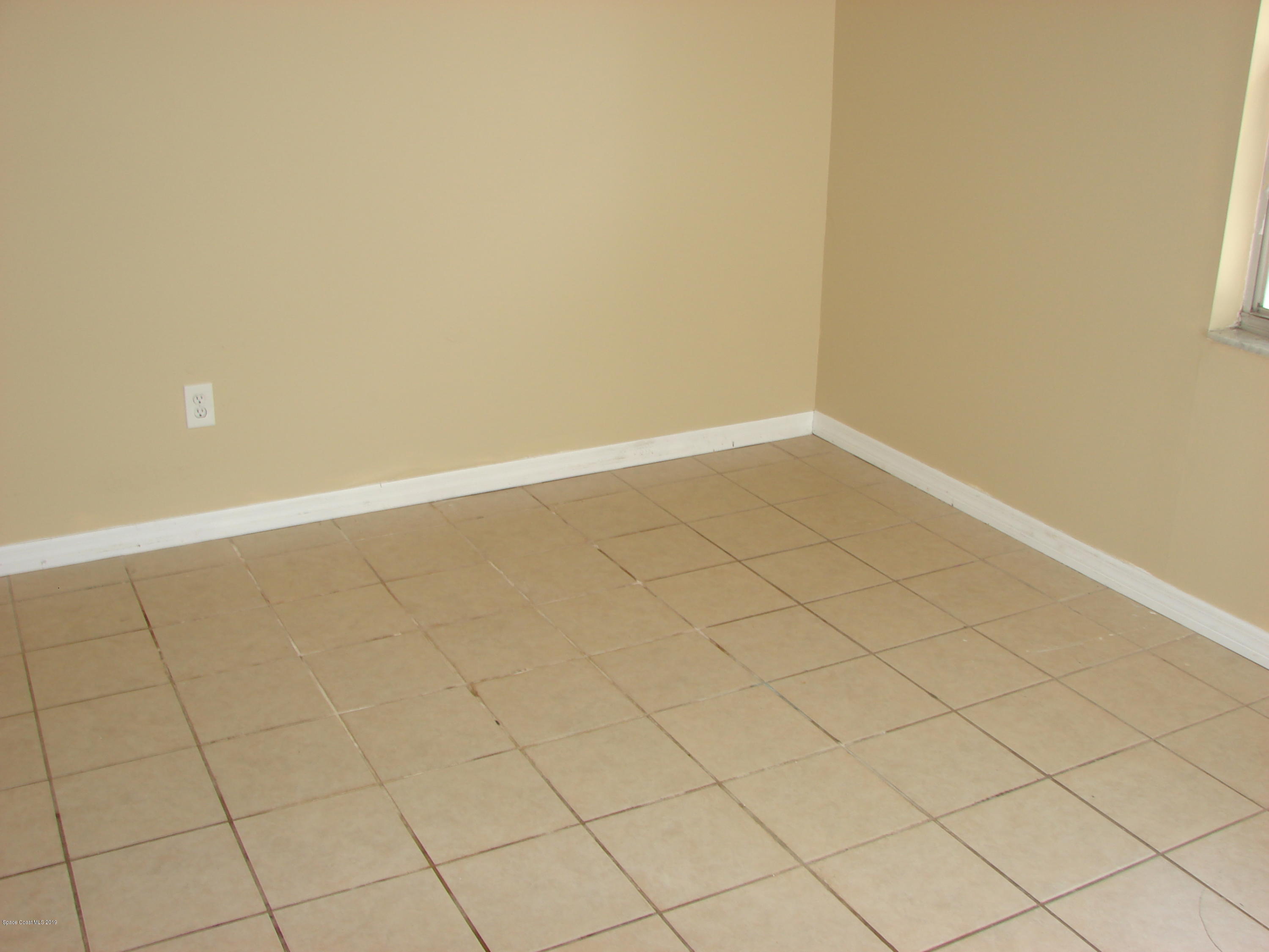 761 Burman Lane Northeast Palm Bay, FL 32905 - Photo 11 of 17 189