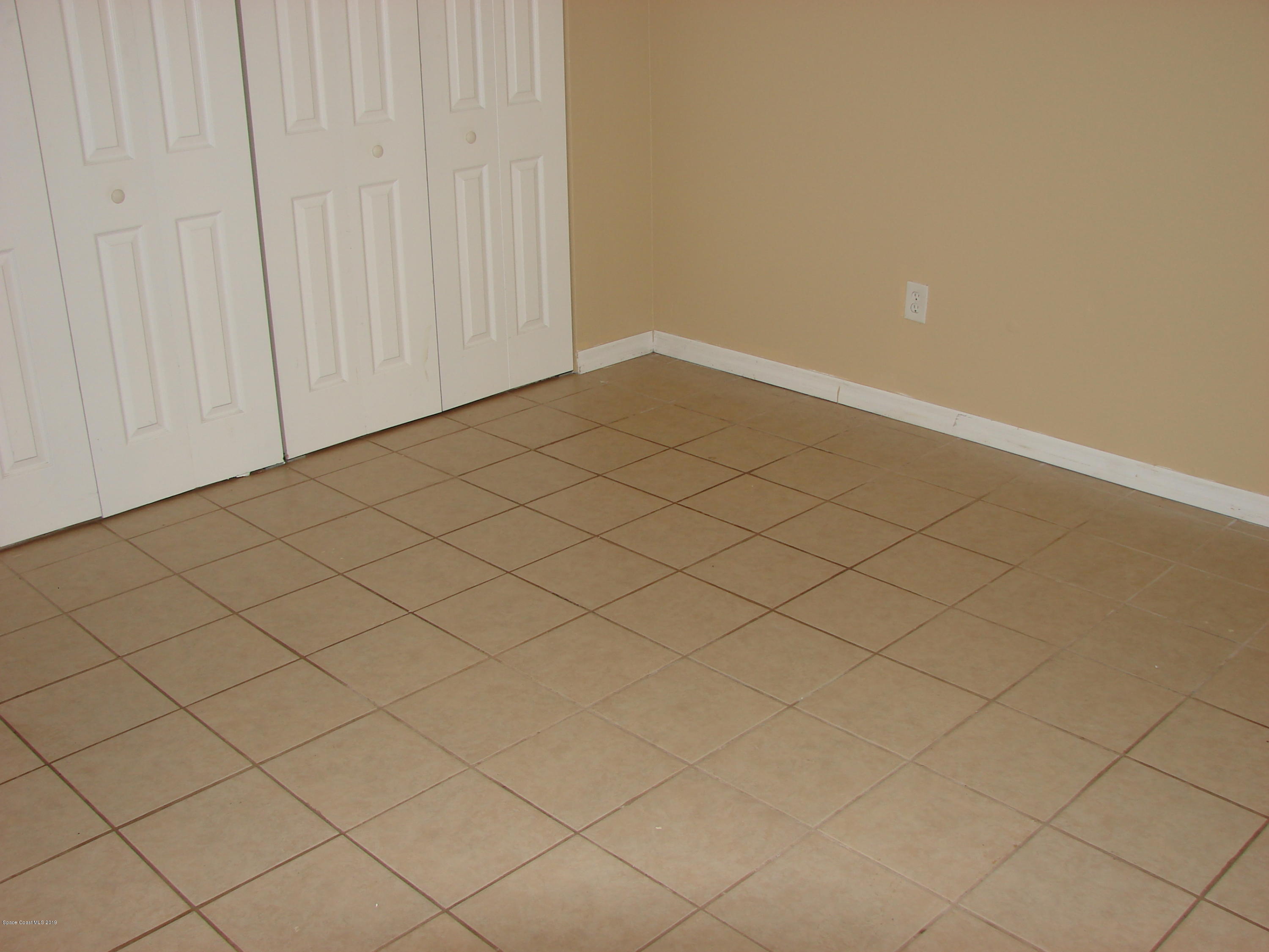 761 Burman Lane Northeast Palm Bay, FL 32905 - Photo 7 of 17 185
