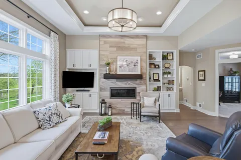 $1,300,000 | 236 Four Winds Court, Hartland, WI 53029