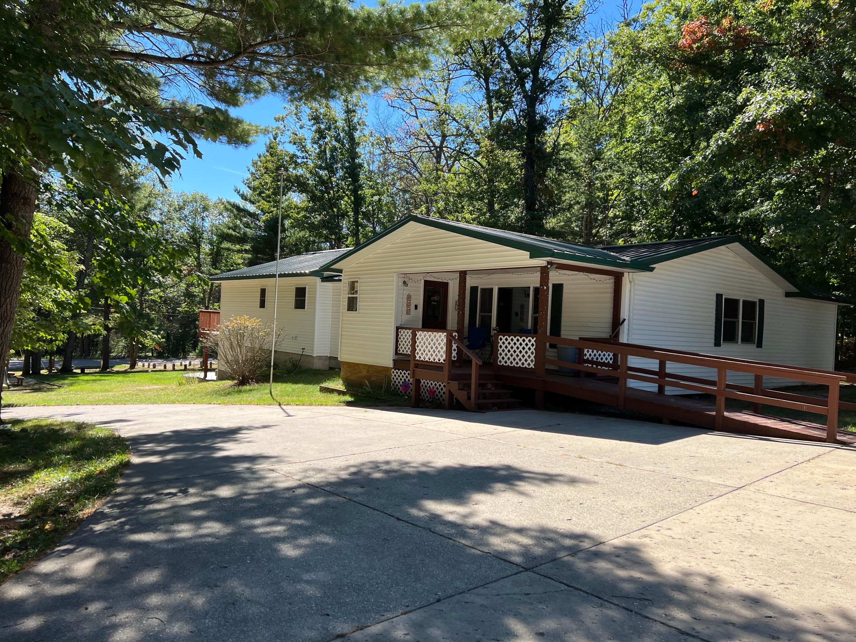 1941 High Road Roscommon, MI 48653 - Photo 42 of 54 exterior 3