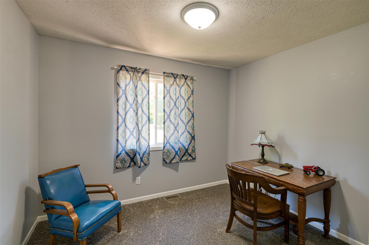 11416 Riley Road Interlochen, MI 49643 - Photo 18 of 39 1874950-17.JPG