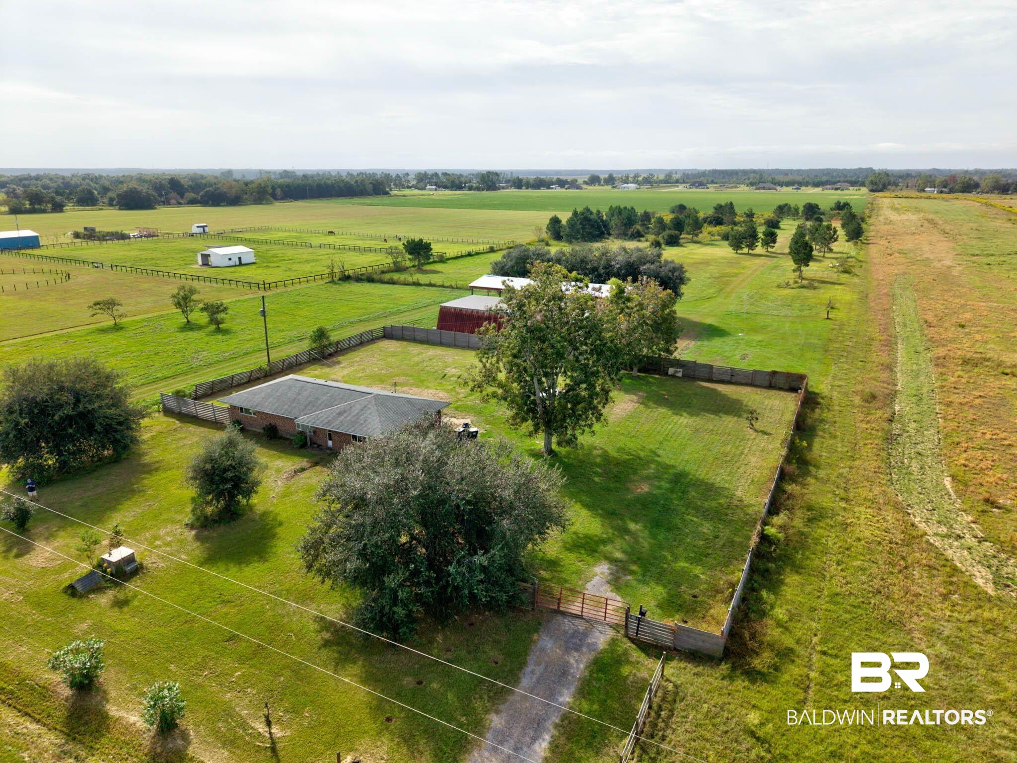 28752 Gardner Road Elberta, AL 36530 - Photo 6 of 35