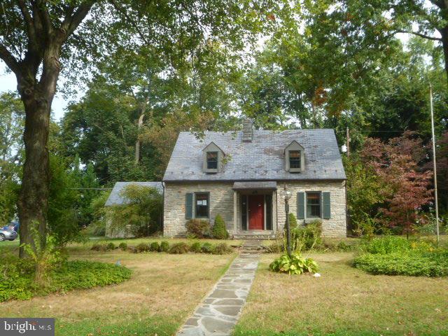 1325 Clayton Road Lancaster, PA 17603 - Photo 1 of 22 Gallery Image 1