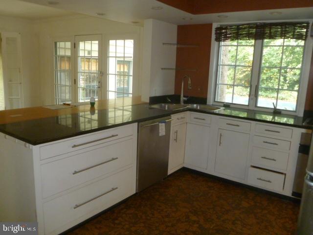 1325 Clayton Road Lancaster, PA 17603 - Photo 4 of 22 Gallery Image 4