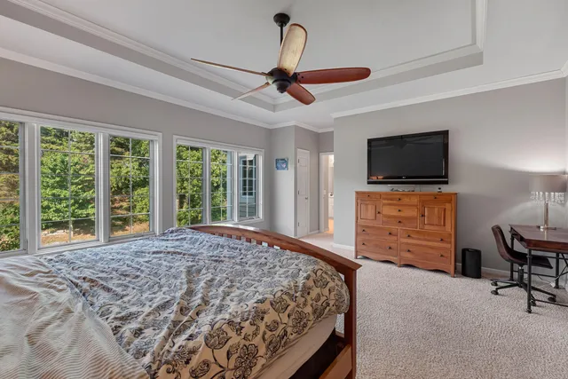 $919,000 | 10137 North Kenilworth Court, Mequon, WI 53092