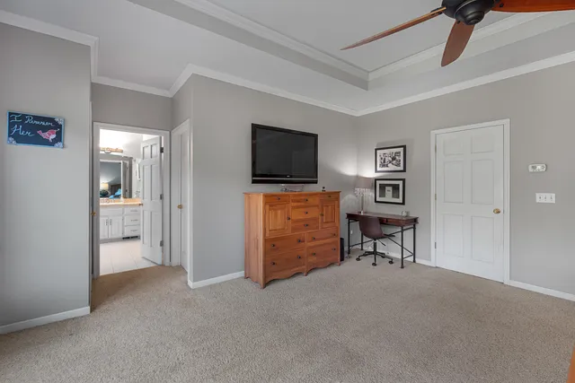 $919,000 | 10137 North Kenilworth Court, Mequon, WI 53092