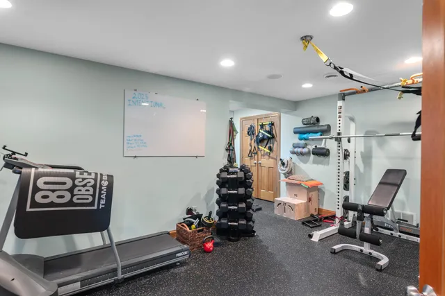 $919,000 | 10137 North Kenilworth Court, Mequon, WI 53092