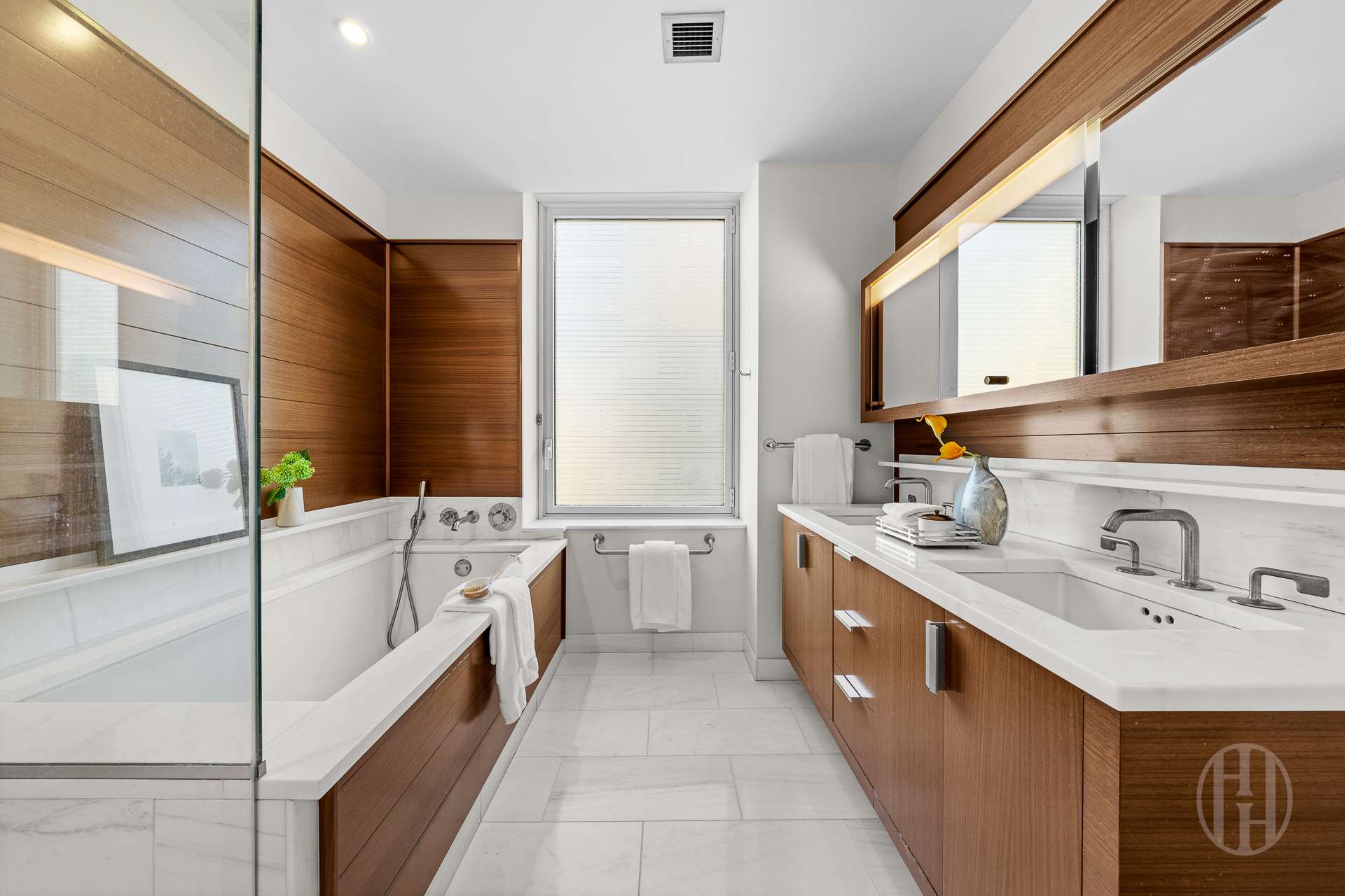 60 Riverside Boulevard, Unit 1902 Manhattan, NY 10069 - Photo 7 of 16