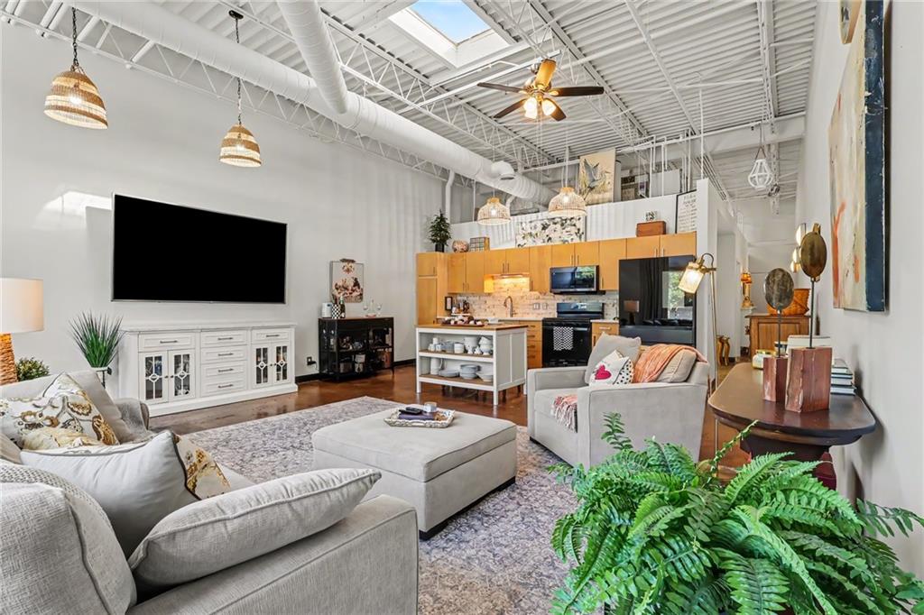 5200 Peachtree Road, Unit 2114 Atlanta, GA 30341 - Photo 8 of 37 Gallery Image 8