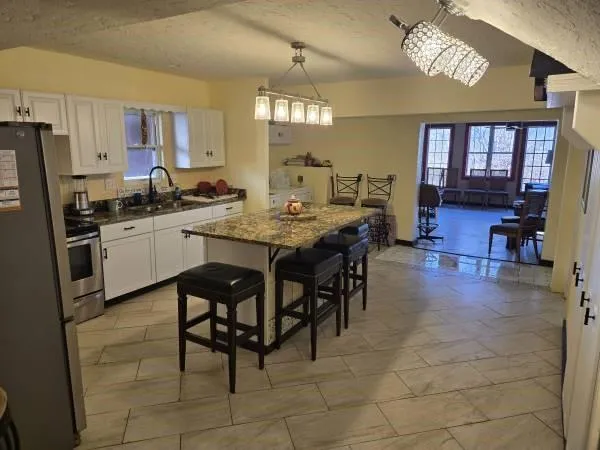 $268,999 | 2249 Blue Ridge Boulevard, Kansas City, MO 64126