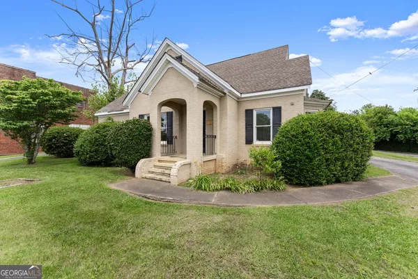 $289,900 | 592 North Main Street, Cornelia, GA 30531