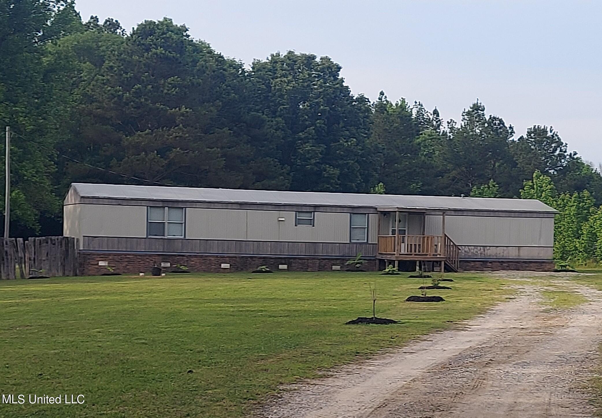 465 Marcon Farm Road Byhalia, MS 38611 - Photo 1 of 16 New Front