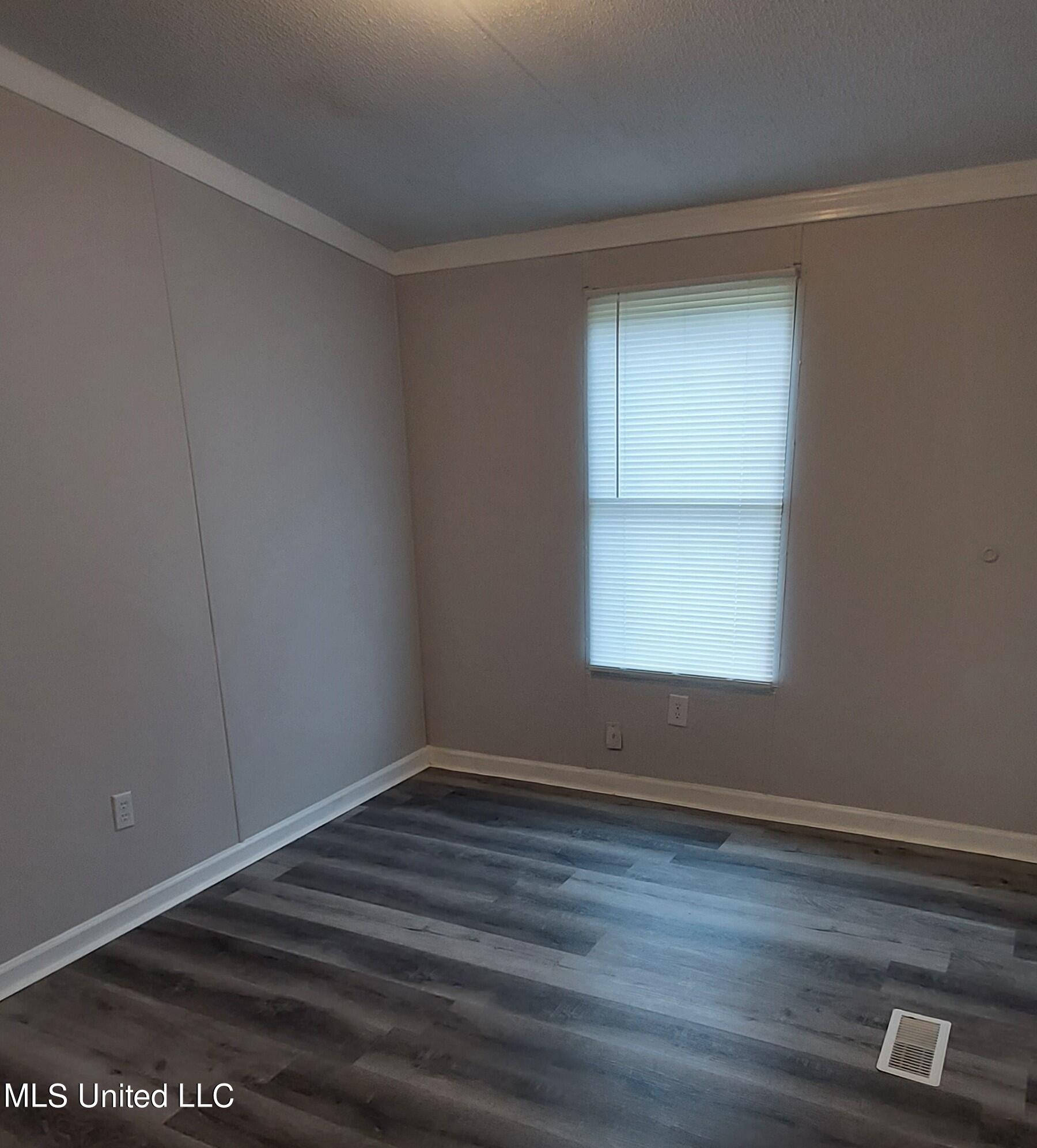 465 Marcon Farm Road Byhalia, MS 38611 - Photo 8 of 16 Bedroom 2