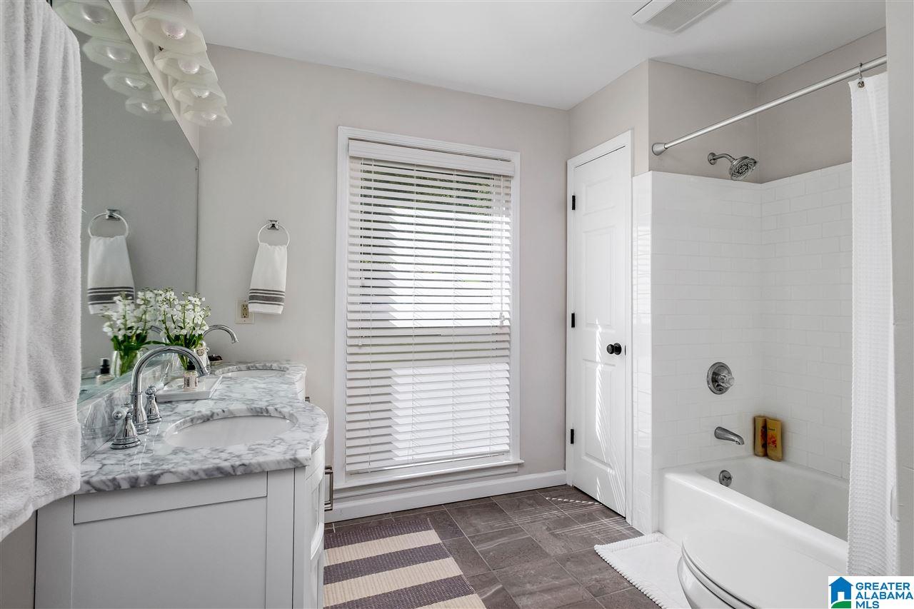 3431 North River Road Birmingham, AL 35223 - Photo 18 of 34