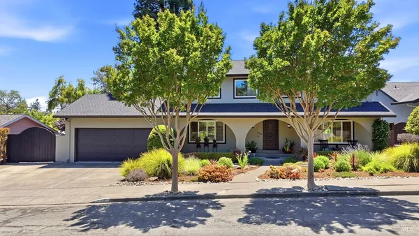 $1,050,000 | 2205 Hillside Drive, Santa Rosa, CA 95404