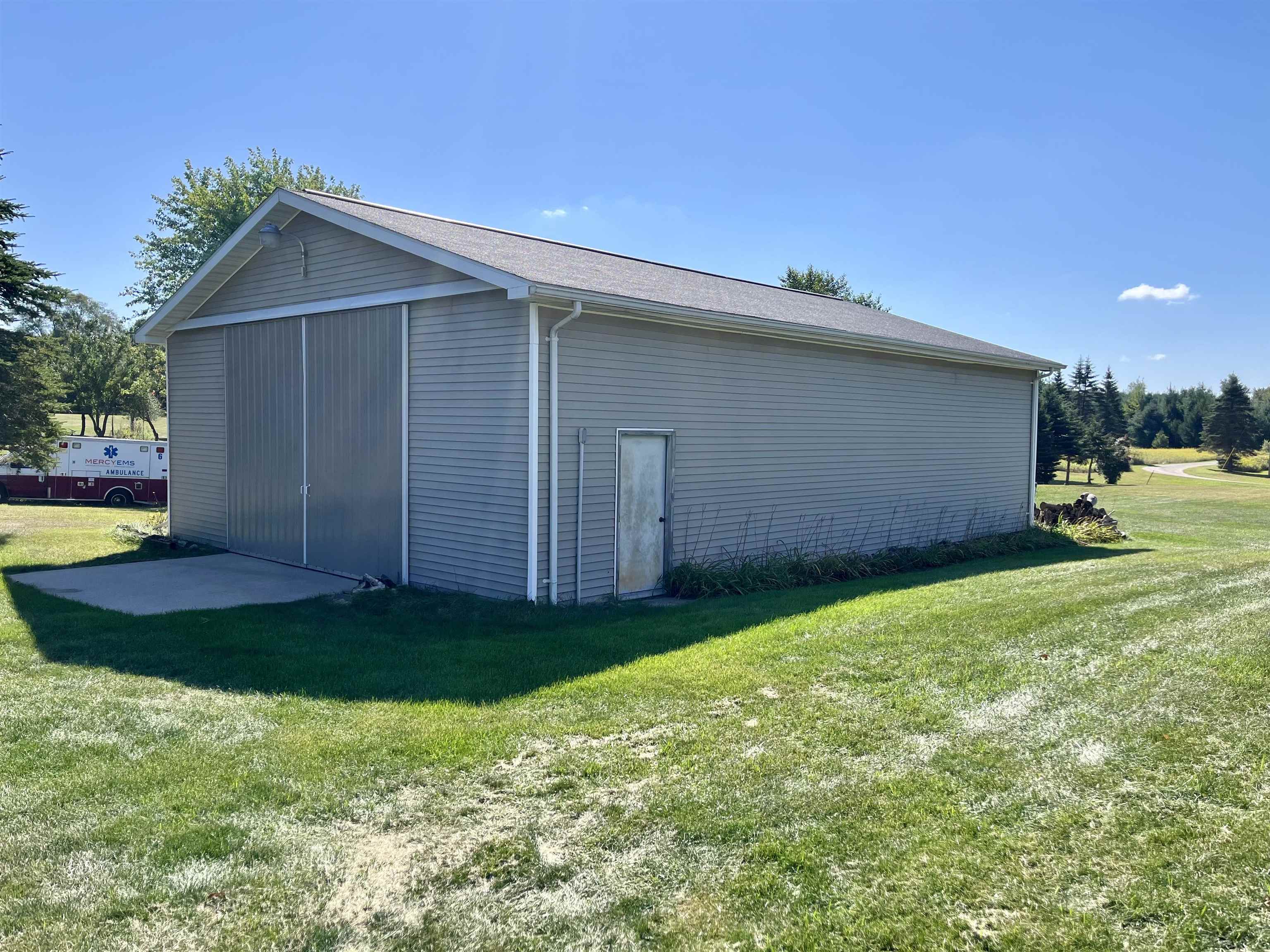 2330 East Surrey Road Farwell, MI 48622 - Photo 14 of 60 1926963-fbd79ee6-a113-42a0-963b-5786f7dd0b95.JPG