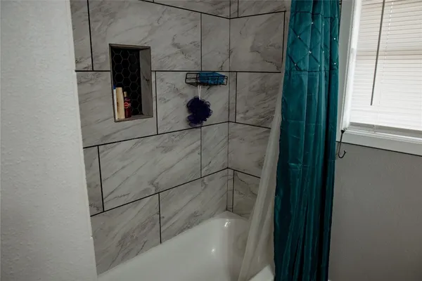 $218,000 | 2702 Prairie Avenue, Pasadena, TX 77506