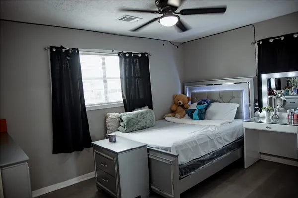 $218,000 | 2702 Prairie Avenue, Pasadena, TX 77506