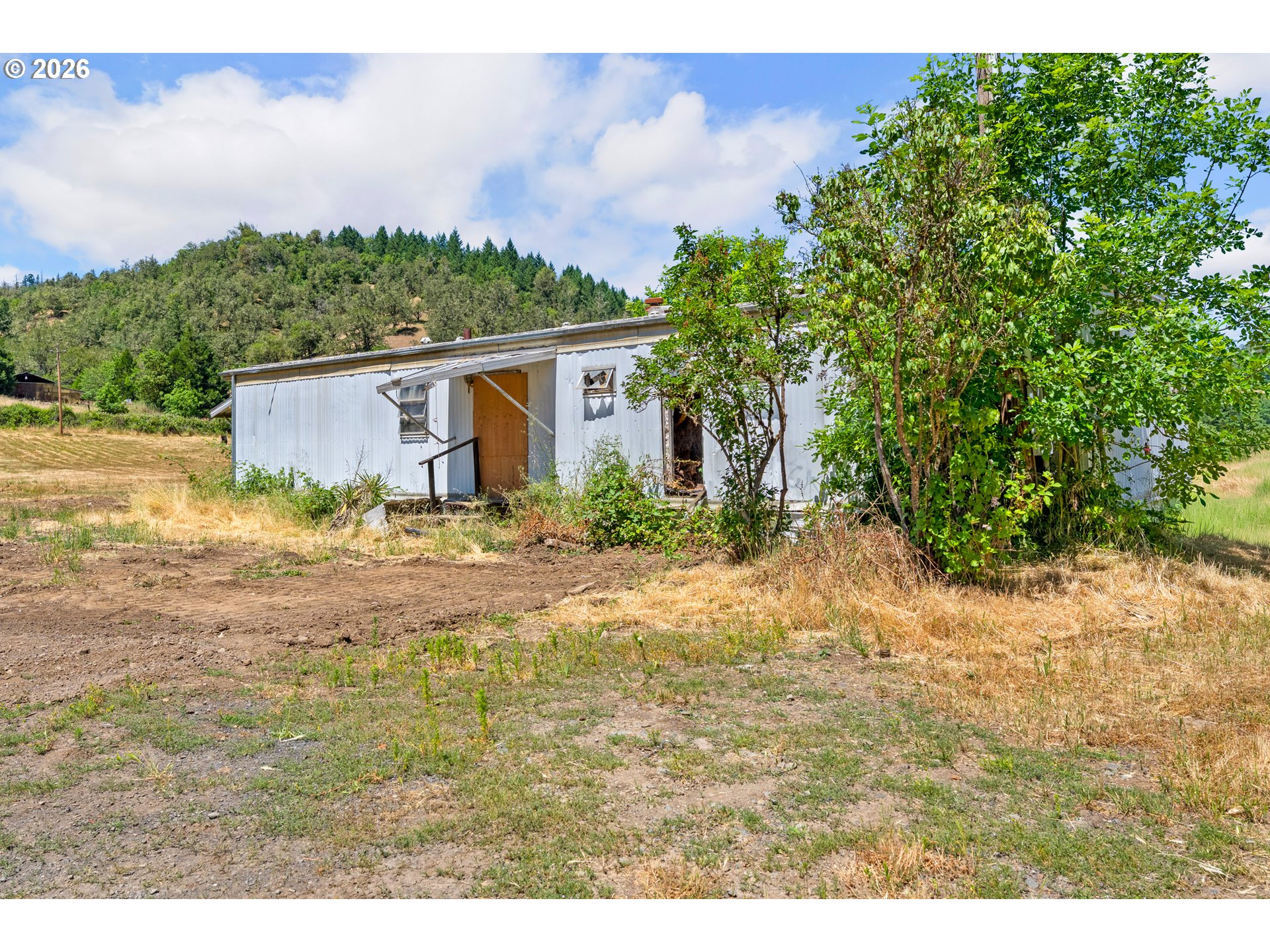 596 Raleigh Drive Winston, OR 97496 - Photo 11 of 30