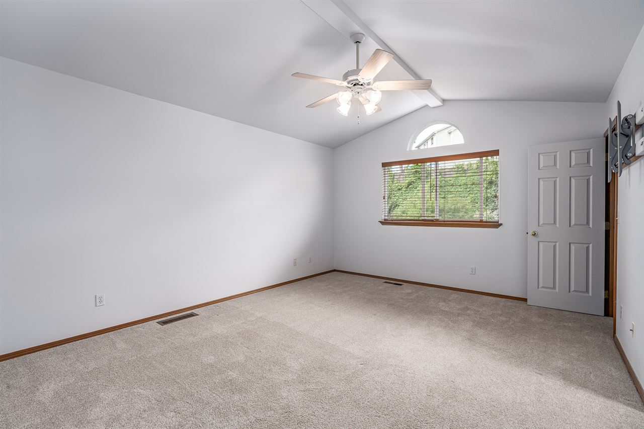 813 East Ballard Road Colbert, WA 99005 - Photo 9 of 36 Gallery Image 9