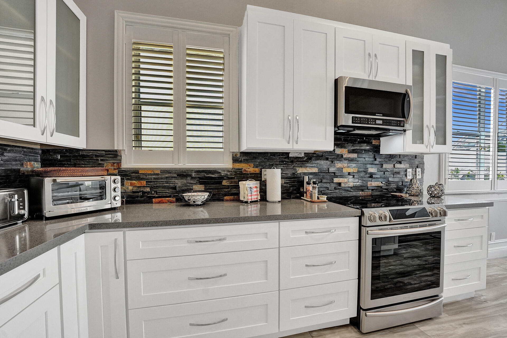 Undisclosed Address Boynton Beach, FL 33472 - Photo 24 of 72 Kitchen