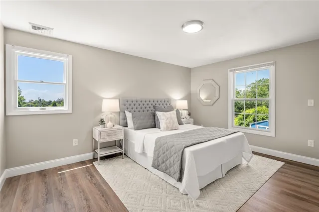 $1,099,000 | 476 Green End Avenue, Middletown, RI 02842