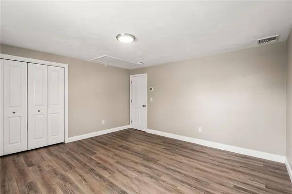 $999,900 | 476 Green End Avenue, Middletown, RI 02842