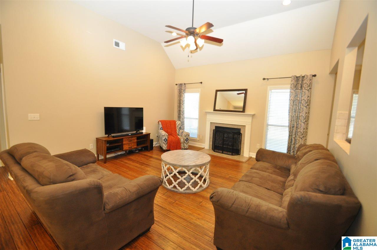 105 Parliament Road Alabaster, AL 35114 - Photo 2 of 16