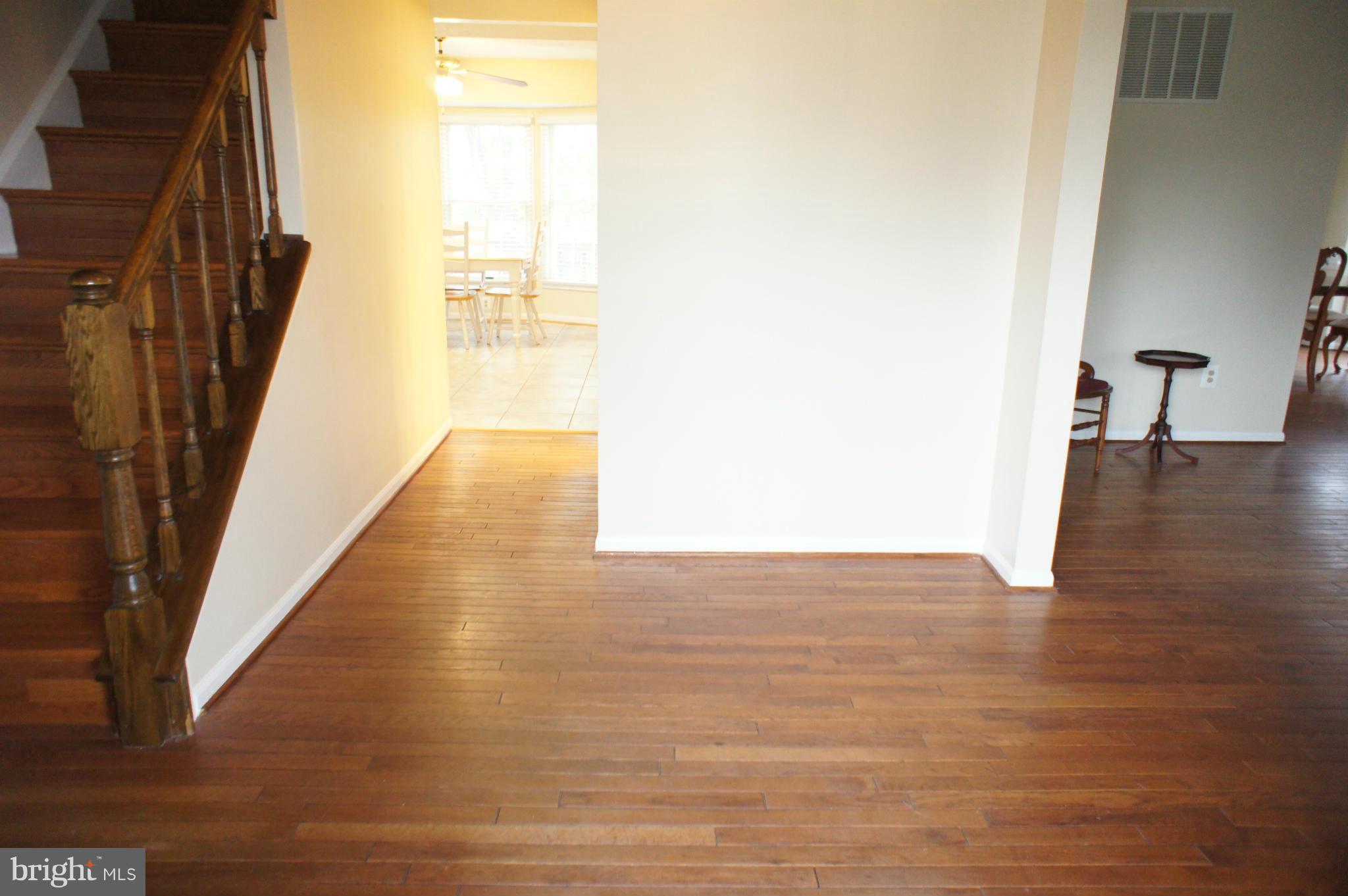 1923 Beech Road Sterling, VA 20164 - Photo 2 of 27 Foyer