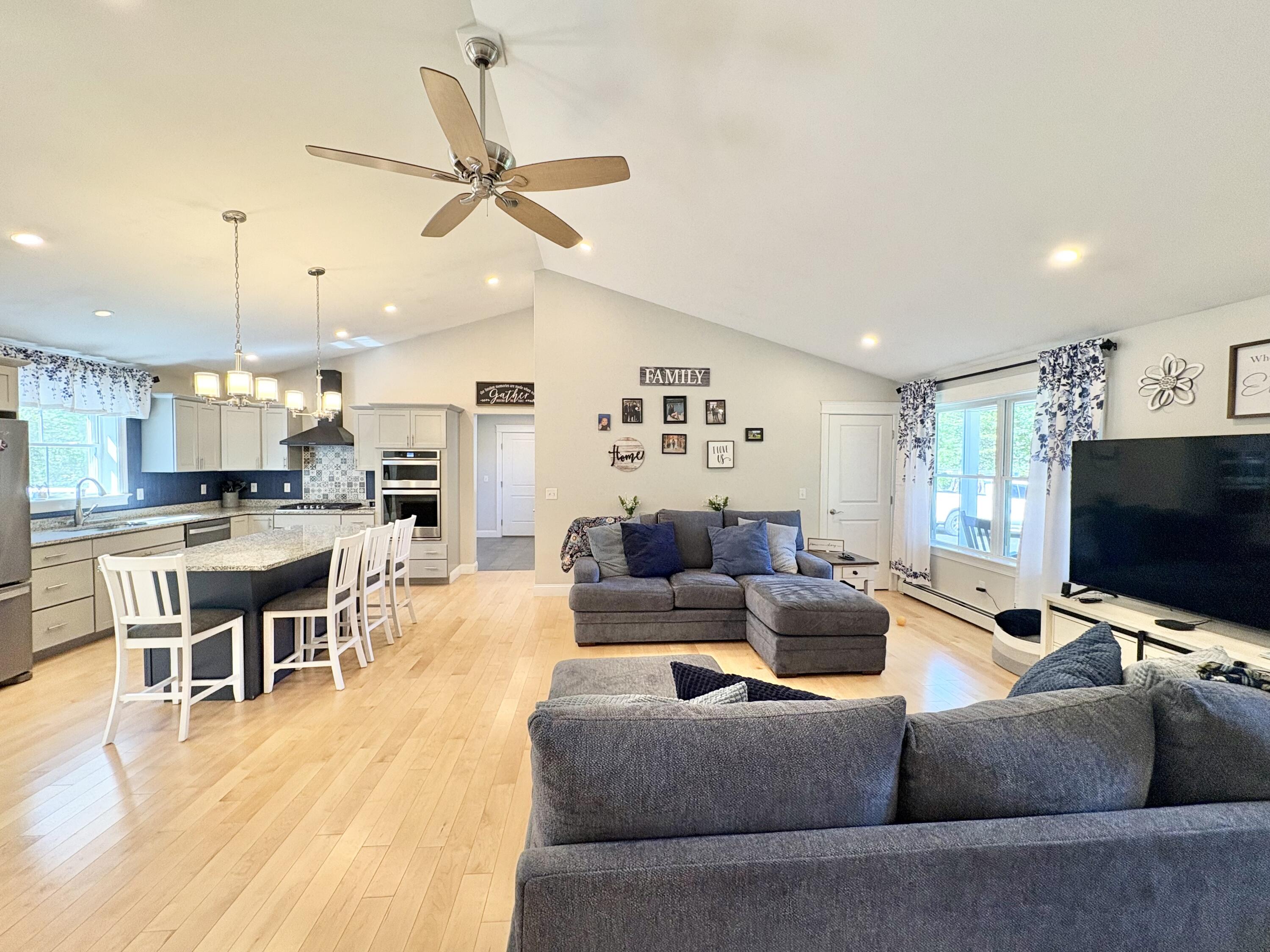 35 Quail Ridge Standish, ME 04084 - Photo 12 of 54 Living room