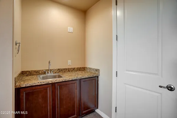 $625,000 | 955 North Ceballos Court, Dewey, AZ 86327