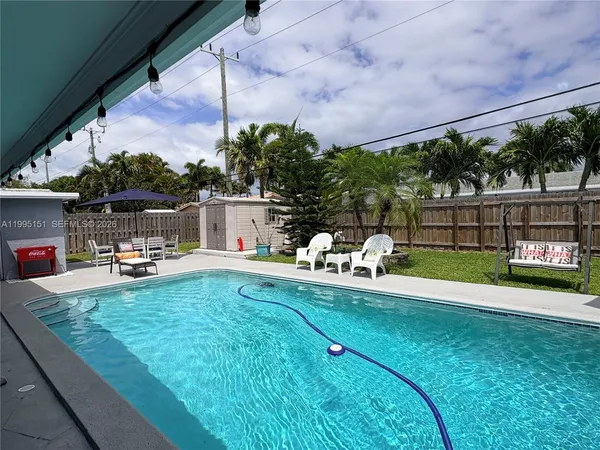 $5,200 | 5770 Northeast 18th Avenue, Fort Lauderdale, FL 33334