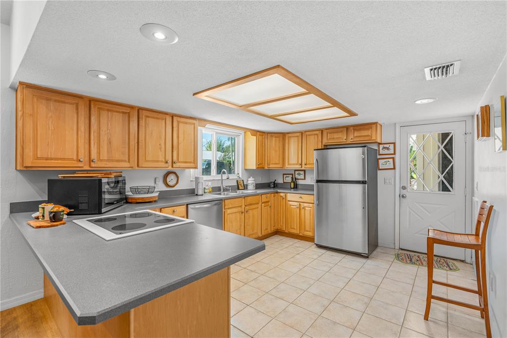 1818 South Riverside Drive Edgewater, FL 32141 - Photo 16 of 46