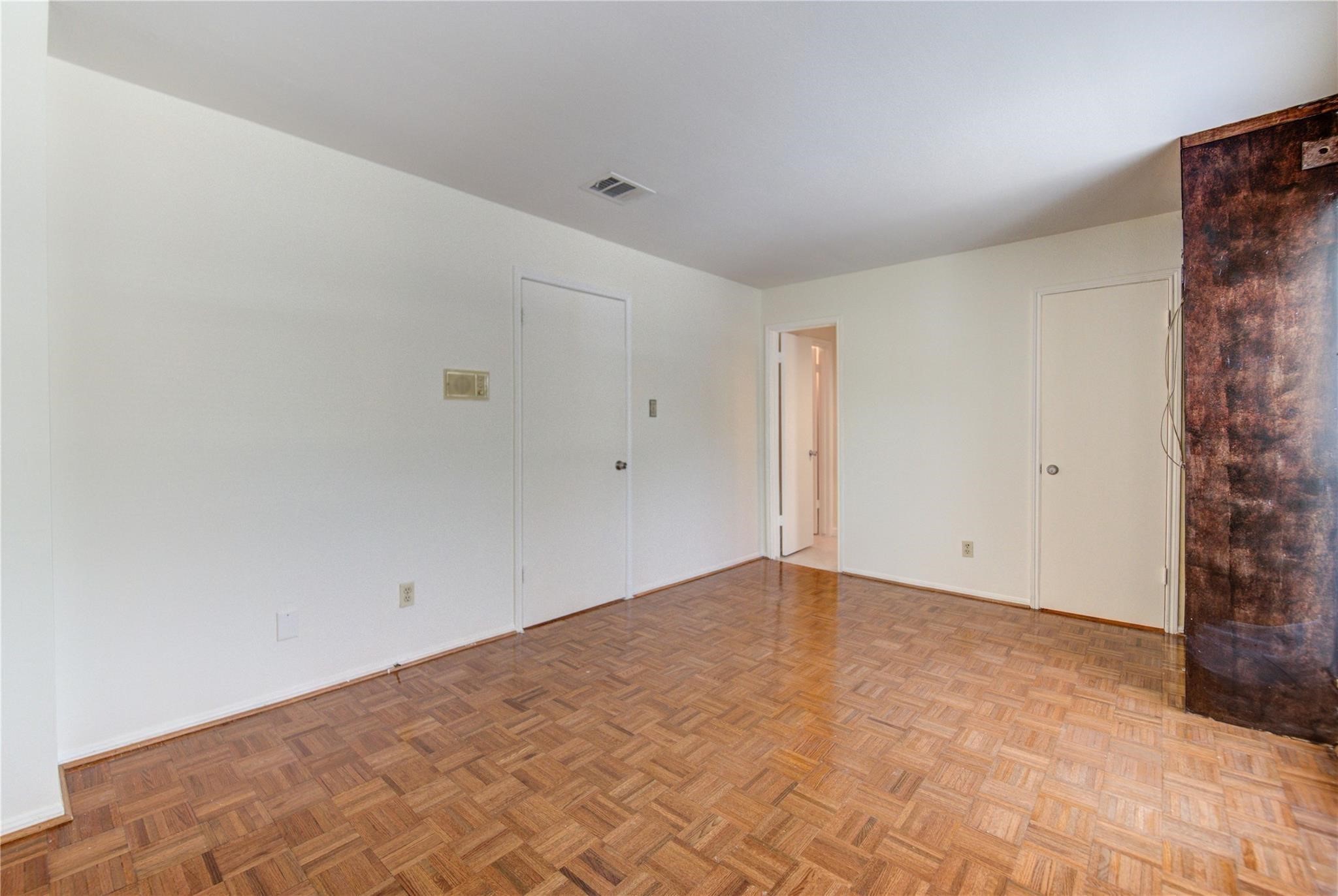 14633 Perthshire Road Houston, TX 77079 - Photo 25 of 48