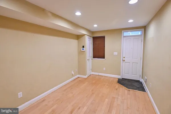 $2,700 | 21 South Chapel Street, Baltimore, MD 21231