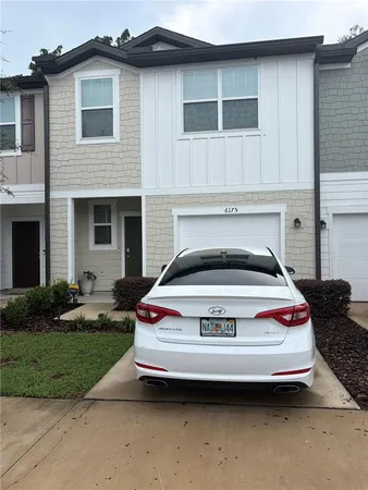 $2,200 | 6175 Daerr Rdg Street, Zephyrhills, FL 33542