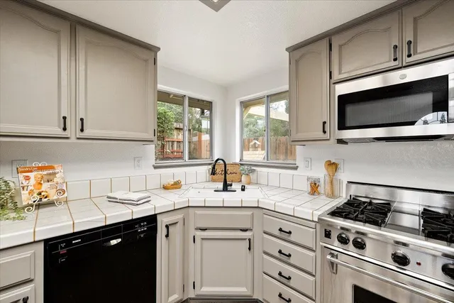 $624,500 | 15 Sierra Mesa Court, Auburn, CA 95603