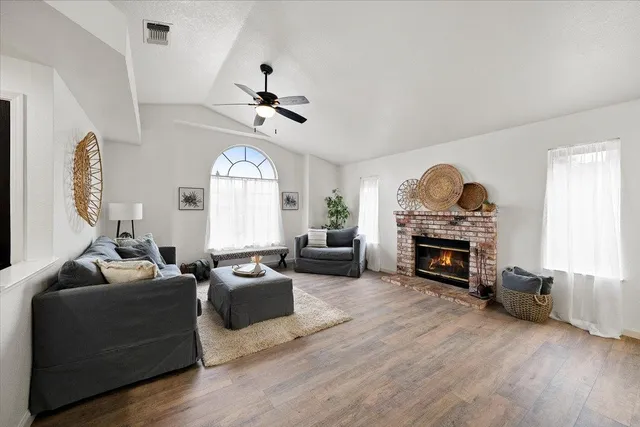 $624,500 | 15 Sierra Mesa Court, Auburn, CA 95603