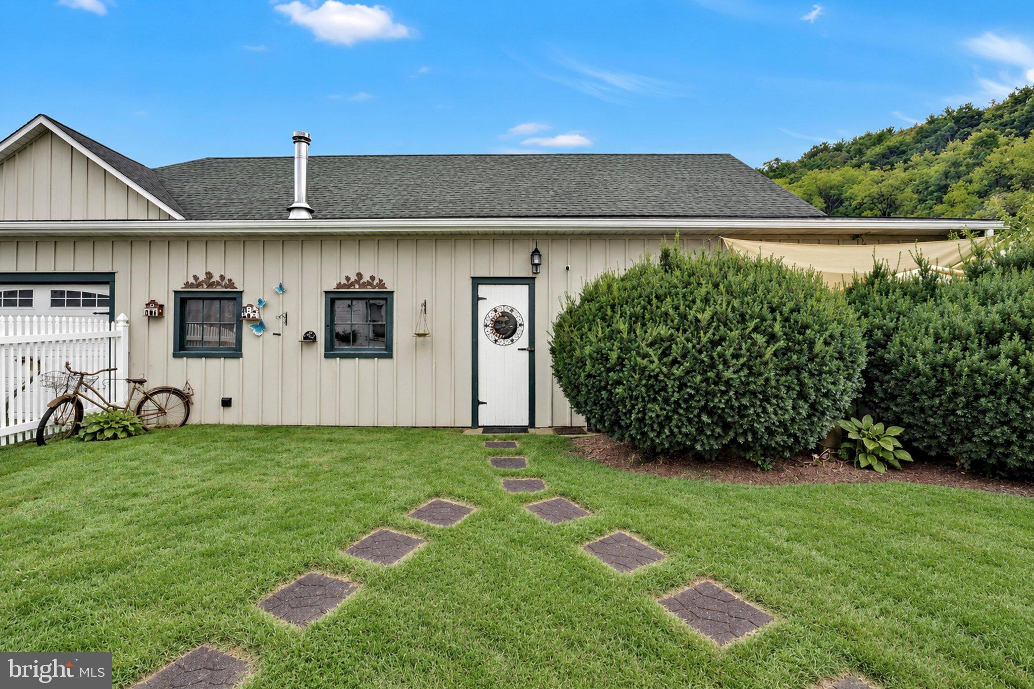 818 Lizard Creek Road Andreas, PA 18211 - Photo 85 of 98 Exterior Back