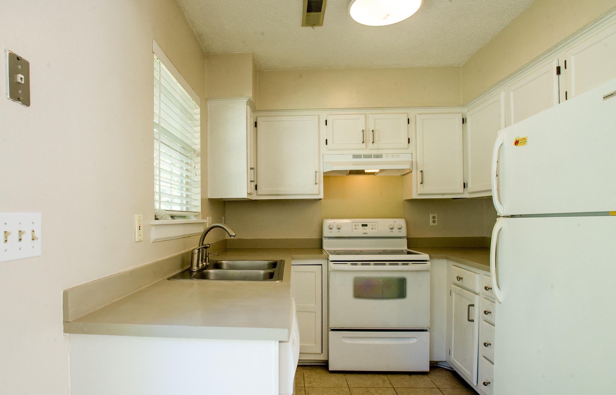 101 Laurel Ridge Road North Charleston, SC 29418 - Photo 16 of 28 STP_3280
