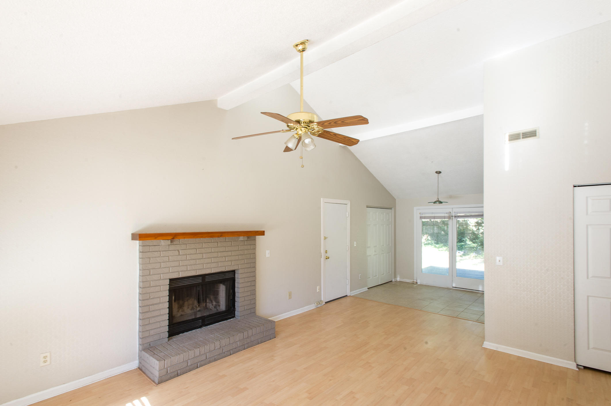 101 Laurel Ridge Road North Charleston, SC 29418 - Photo 7 of 28 STP_3271