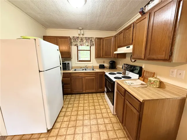 $989,000 | 4108-4109 High Banks, Fayette, NY 14456