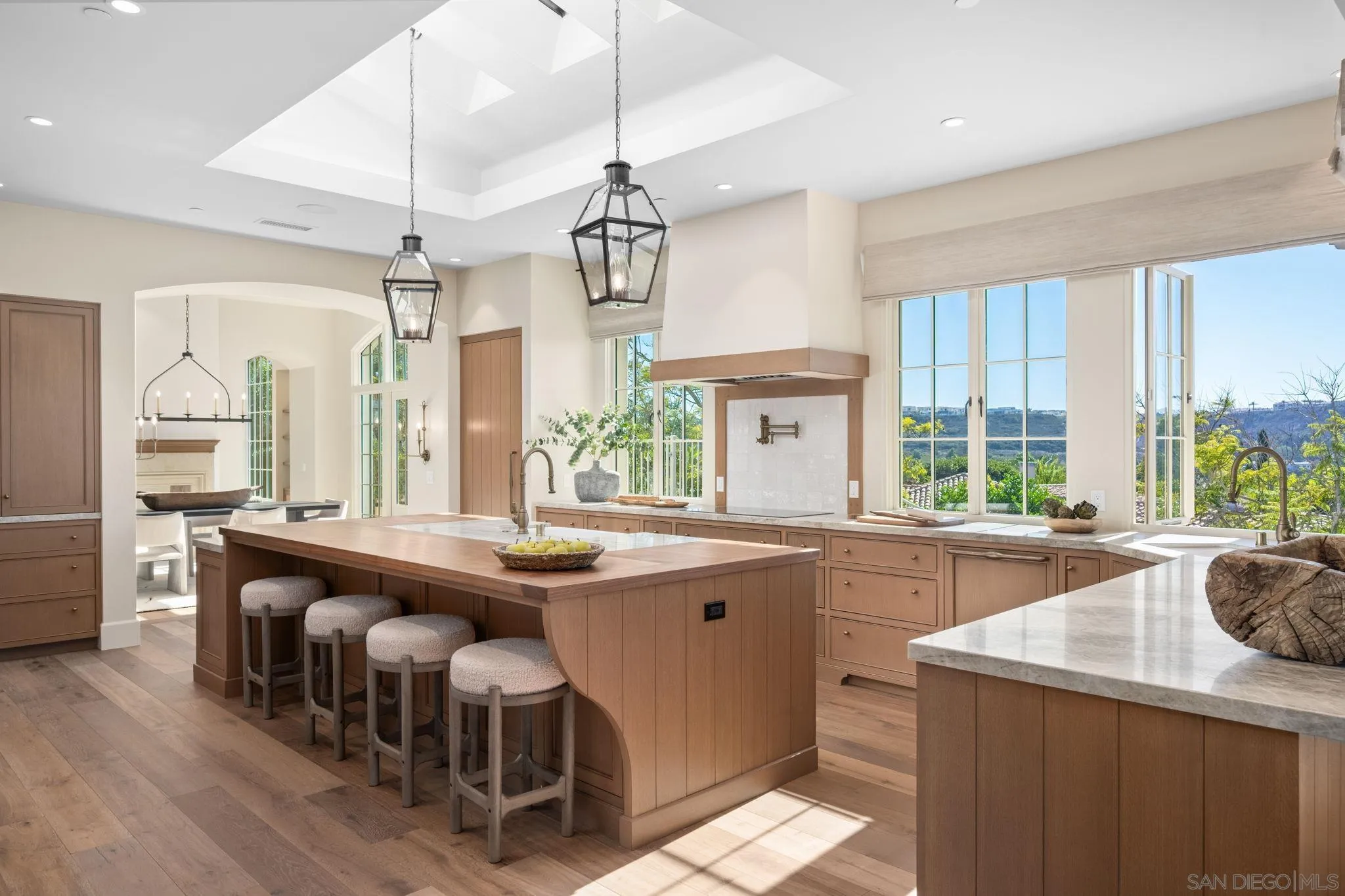 14488 Strawberry Road Rancho Santa Fe, CA 92067 - Photo 5 of 17 Gallery Image 5