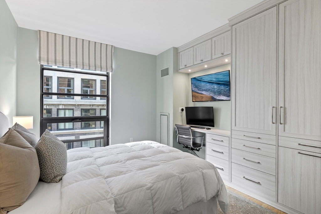 580 Washington Street, Unit 1002 Boston, MA 02111 - Photo 19 of 30