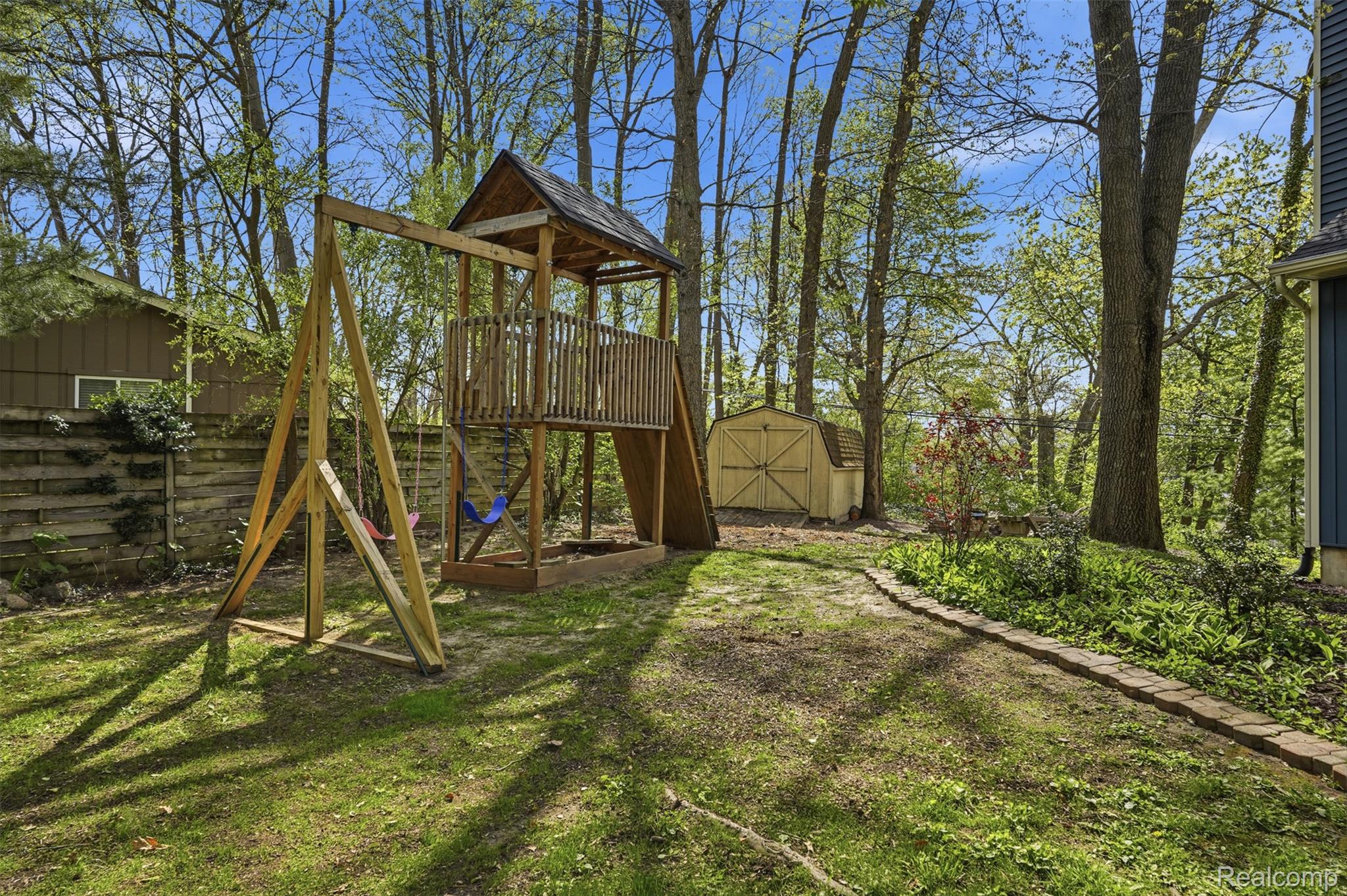 784 Maury Place Howell, MI 48843 - Photo 28 of 40