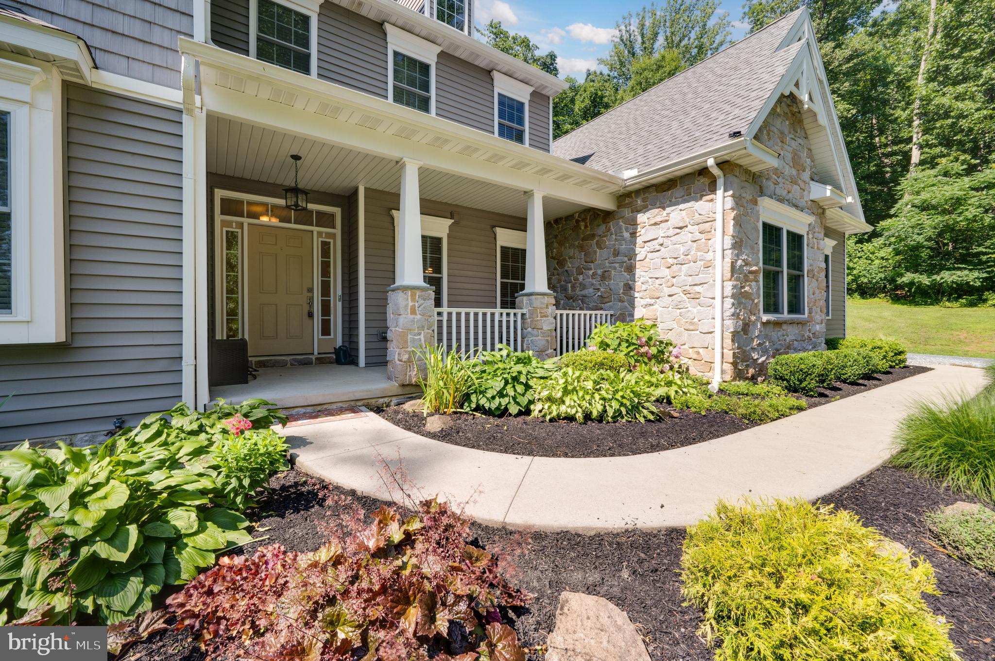 618 Mohns Hill Road Reading, PA 19608 - Photo 4 of 63