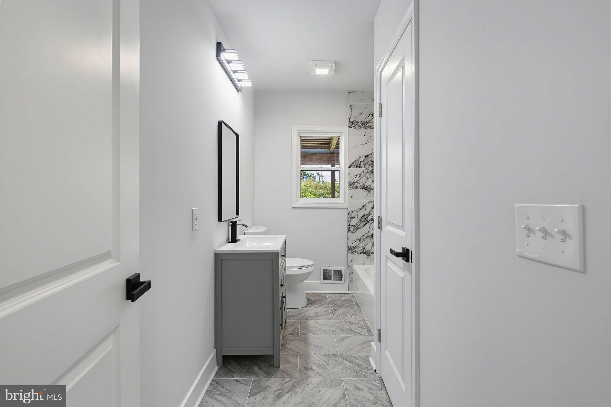 323 3rd Avenue Baltimore, MD 21227 - Photo 13 of 37